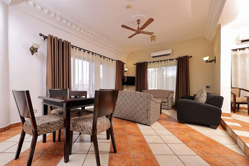 Colosseum Boutique Hotel & Spa Дар ес Саалам Стая снимка